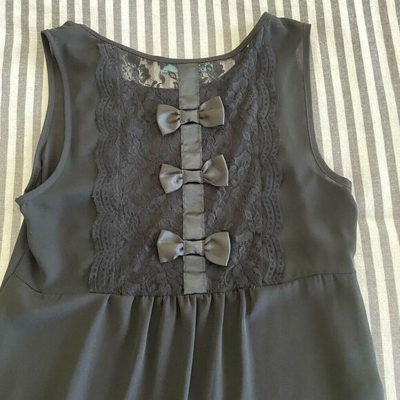 Francesca’s Dina Be Black Tank Sheer Lace with Bows Size Small - Picture 1 of 3